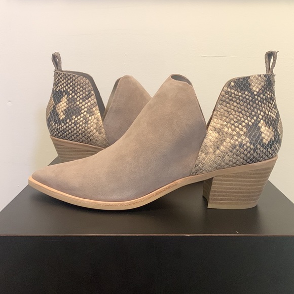 NIB Dolce Vita Sonni bootie in taupe suede and snakeskin - Picture 5 of 10